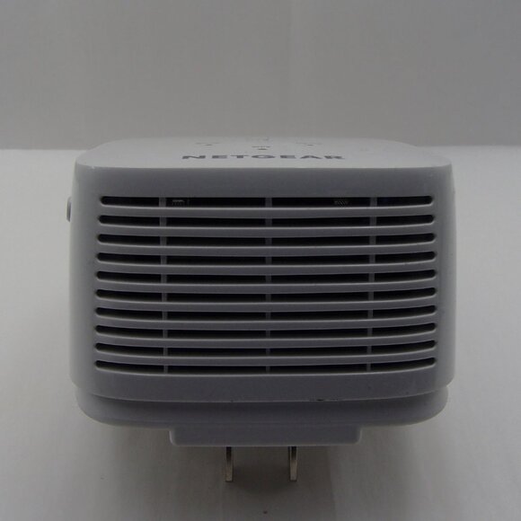 EX2800 — AC750 WiFi Range Extender—802.11ac Dual Band - Picture 2 of 6